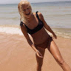 Meet your Posher, Ella